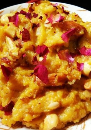 ठंडाई ब्रेड का हलवा (Thandai Bread ka Halwa recipe in Hindi) रेसिपी मुख्य फोटो
