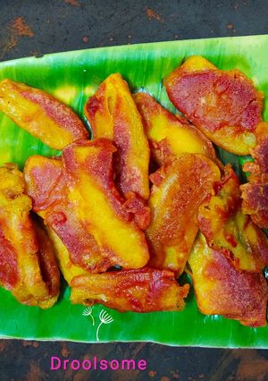 A picture of Pazham pori version 1.