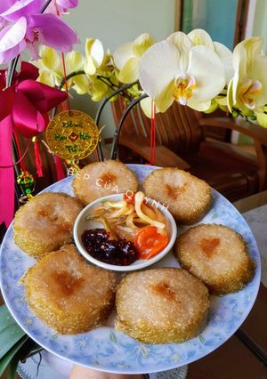 A picture of Fried Bánh Tét.