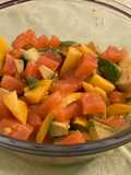 Insalata salmone avocado e mango