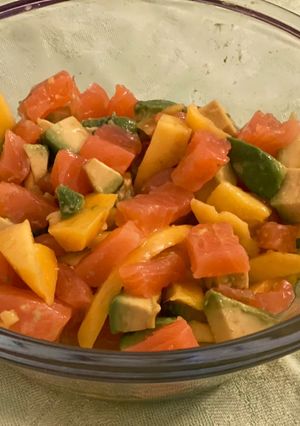 Foto di Insalata salmone avocado e mango