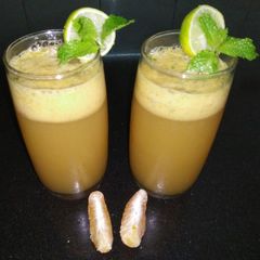 A picture of Citrus Ice Tea.