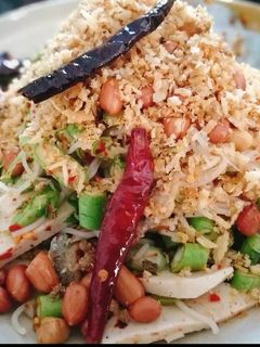 Hình của món Gỏi bún chua cay kiểu Thái.
