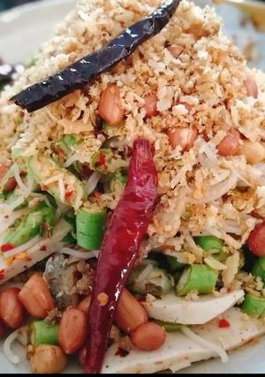 Hình của món Gỏi bún chua cay kiểu Thái.