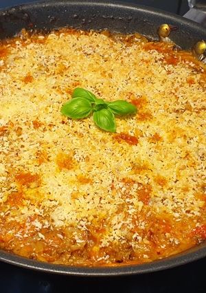 A picture of One pot beef orzotto.