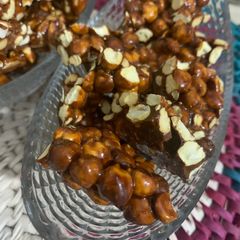Chana chikki (Chickpea Brittle) A picture of Chana chikki (Chickpea Brittle).