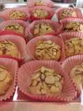 Cajeta de leche en polvo con almendras