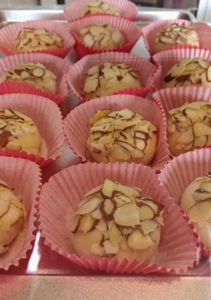 Una foto de Cajeta de leche en polvo con almendras