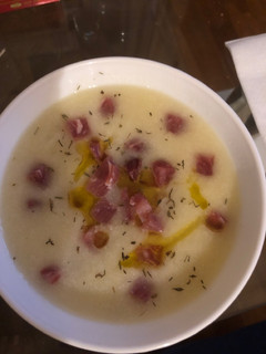 Una foto de 194. Ajoblanco de melón (entrante sopa)