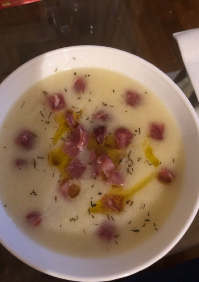 Una foto de 194. Ajoblanco de melón (entrante sopa)