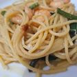Espaguetis con verduras y ajos