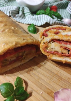 Zdjęcie przepisu Pizza Stromboli.