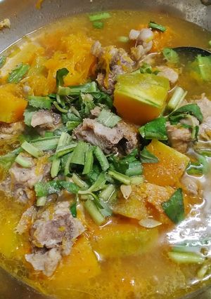 Hình của món Bí ngô hầm xương.