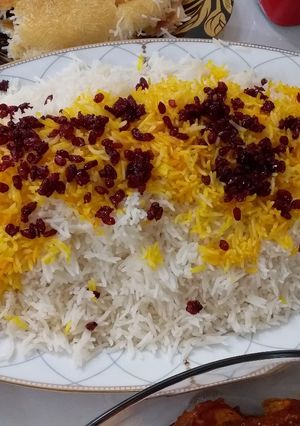 عکسی از دستور زرشک پلو با مرغ