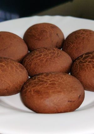 A picture of Chocolate cookies.
