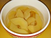 Una foto de membrillo cocido