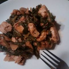 A picture of Spinach chicken stir fry.