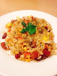 รูปของ ข้าวผัดกุนเชียง ฉบับนศ. ต่างแดน