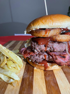 Una foto de Hamburguesa Gran BBQ 🍖🍔