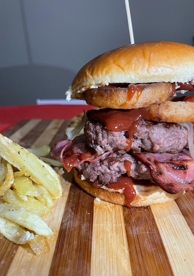 Una foto de Hamburguesa Gran BBQ 🍖🍔