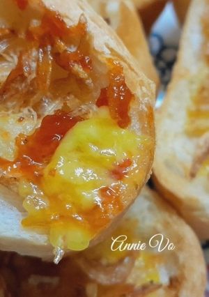 Hình của món Bánh mì nướng bơ và con ruốc.