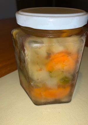 Una foto de Verduras en escabeche saludable