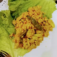 A picture of Egg with Cauliflower.