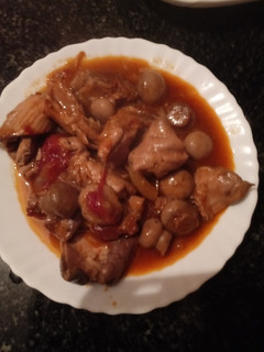 Una foto de Callos de cerdo con champiñones en la olla gm g