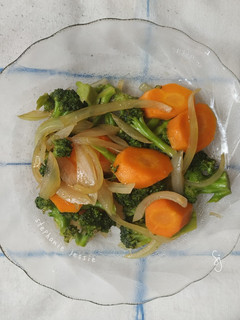 Foto resep Sayur Tumis Brokoli Wortel