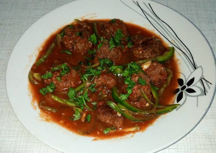 Steps to Prepare Speedy Spicy Meatballs in tomato sauce