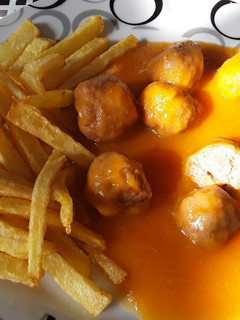 Una foto de Albóndigas en salsa