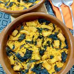 Foto di Arroz al horno con anillas de calamar y alga wakame