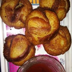 A picture of Bread roll.