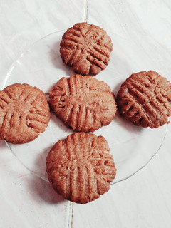 கேப்பை மாவு குக்கீஸ் (Kebbai maavu cookies Recipe in Tamil) செய்முறை முக்கிய புகைப்படம்