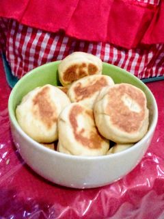 A picture of Mung Beans Bakpia Pan Bread.