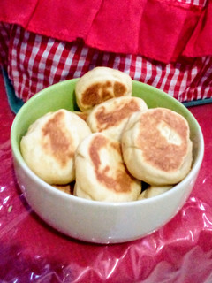 A picture of Mung Beans Bakpia Pan Bread.