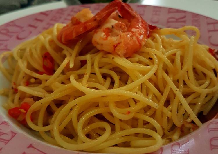 Bagaimana Menyiapkan Spaghetti aglio olio, Lezat Sekali