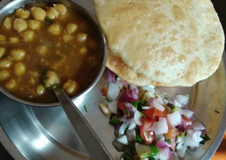 Yummy chole bhature