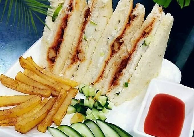 BBQ club sandwich