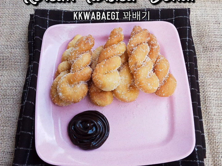 Cara Gampang Membuat Kkwabaegi/ korean twisted donut/ donat kepang, Lezat Sekali