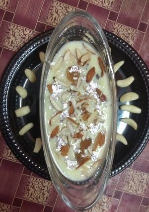 लहसुन की खीर (lehsun ki kheer recipe in Hindi) रेसिपी मुख्य फोटो