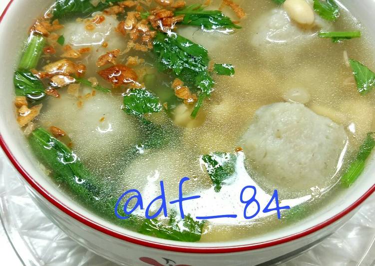 Baso ikan tenggiri kuah kacang kedelai