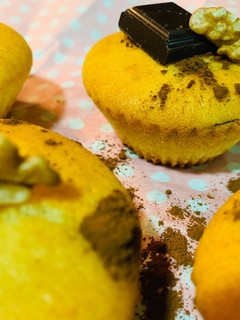 Una foto de Cupcakes sorpresa de chocolate 🧁🍫🍫🧁