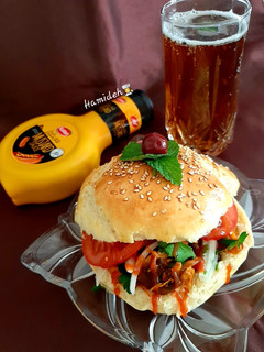 عکسی از دستور ساندویچ مرغ و قارچ🍔