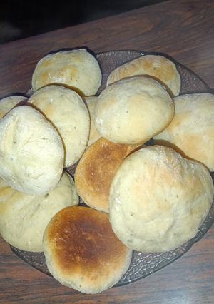 Una foto de Pan casero de ajo! 🧄APTO APLV ❣️💪