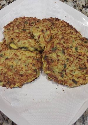 Una foto de Torticas de arroz, espinaca y zanahoria