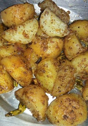 कुरकुरे आलू (Crispy potato recipe in hindi) रेसिपी मुख्य फोटो