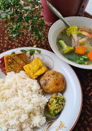 Foto resep Sop Ayam Kampung Berempah