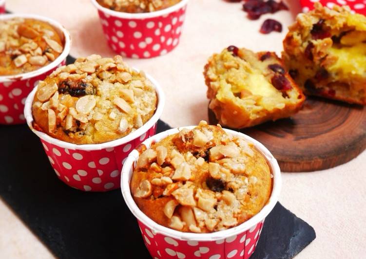 Banana Custard Craisin Muffin