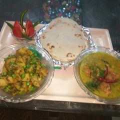 A picture of Roti from rice flour.